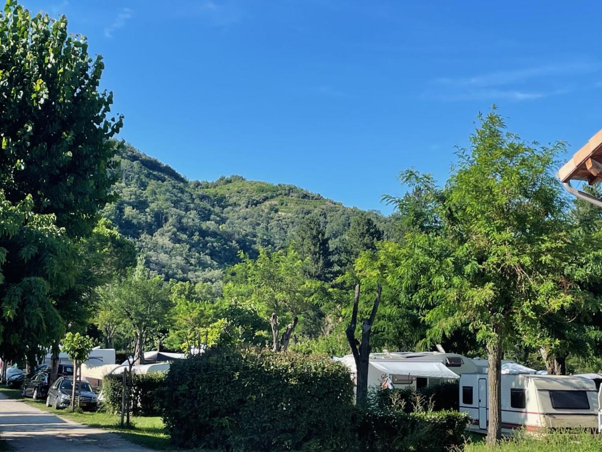 Camping Avec Piscine Et Riviere A Tournon Sur Rhone Ardeche Eksteriør bilde