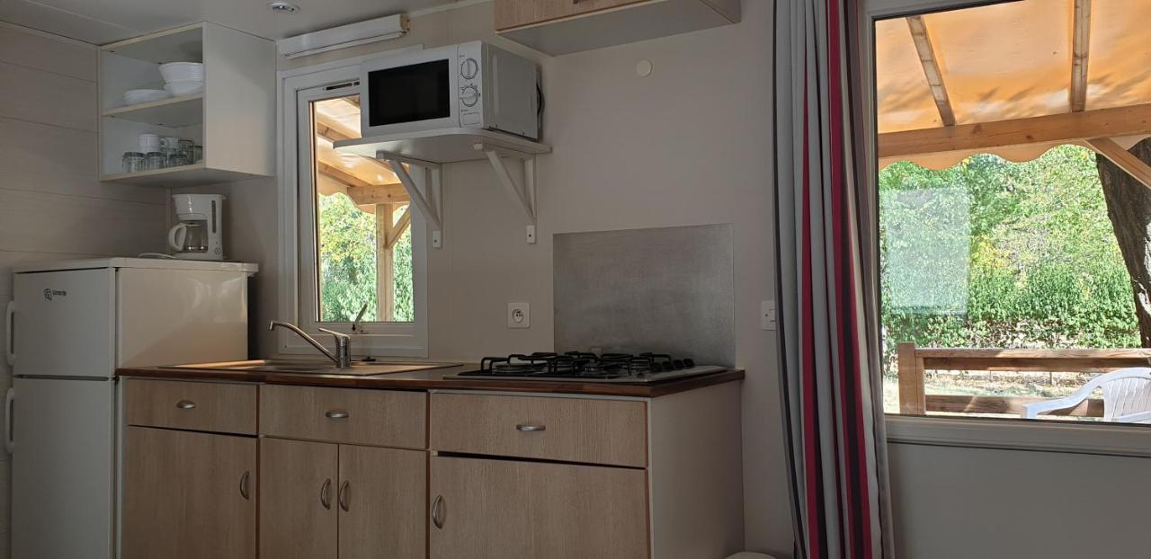 Camping Avec Piscine Et Riviere A Tournon Sur Rhone Ardeche Eksteriør bilde